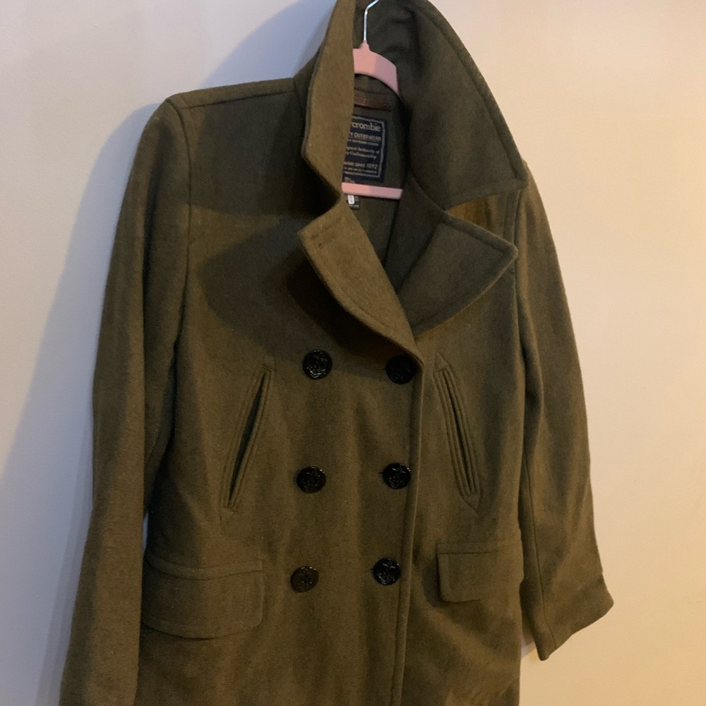 Abercrombie & Fitch Women's Olive Peacoat - Picture 9 of 9
